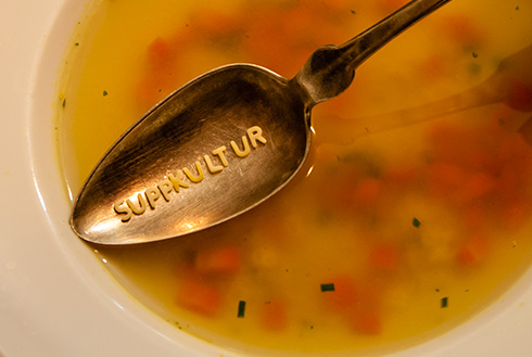 Ein Teller Suppe und mehr